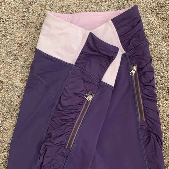 Lululemon 19” Run In The Sun crops, size 6 - Picture 4 of 10